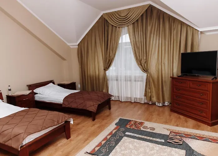 близниці 酒店 4*
