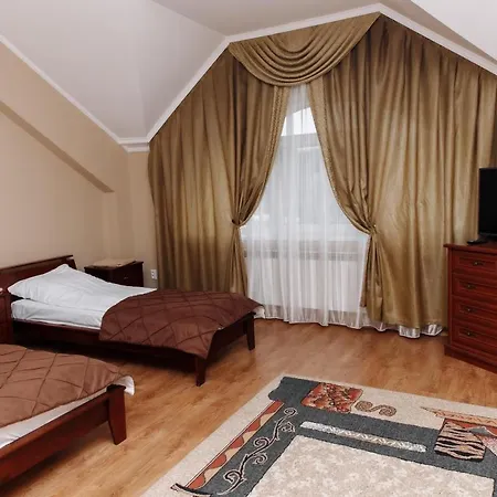 близниці Szálloda 4*
