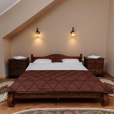 близниці Szálloda 4*