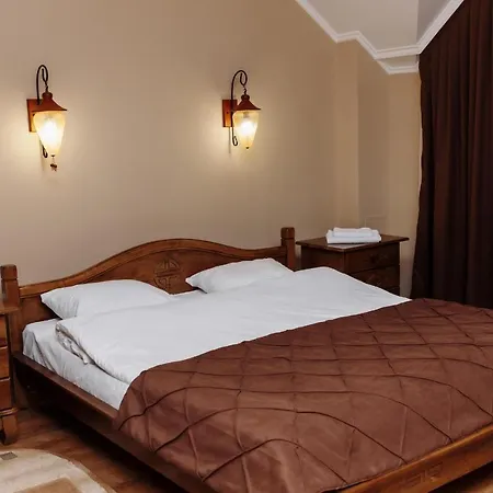 близниці Szálloda 4*